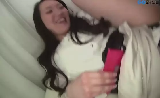 Eager girl offers sensual oral pleasure to her partner