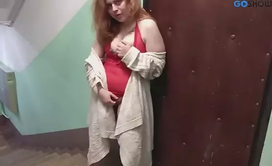 Surprising Encounter with a Neighbor Fucked and Sucking